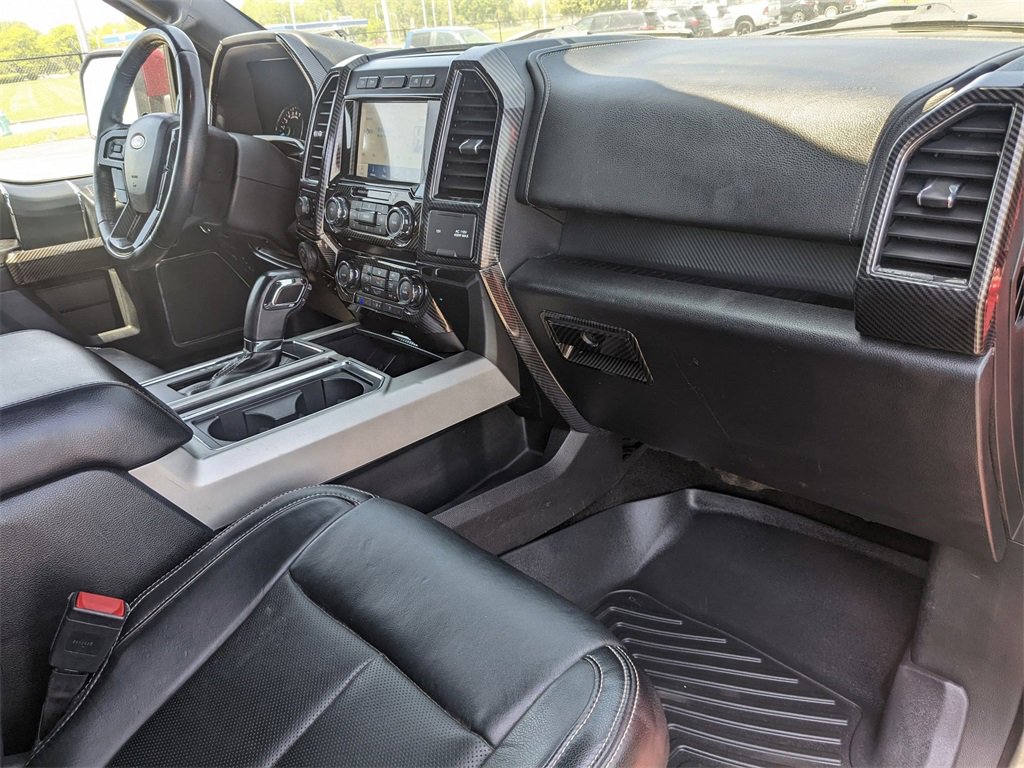 Used 2020 Ford F150 Lariat image 28