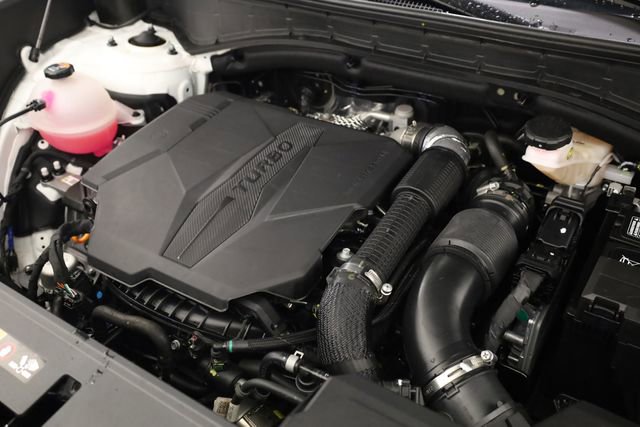 Used 2024 Hyundai Santa Fe Limited image 9