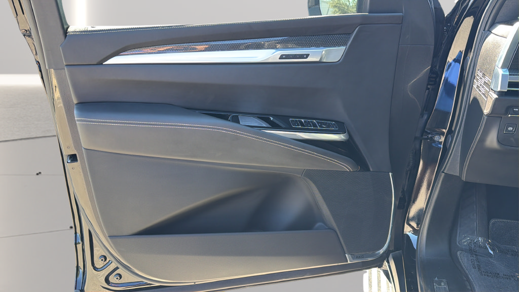 Certified 2025 Cadillac Escalade V AWD/4WD image 9