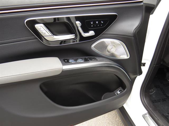 Certified 2023 Mercedes-Benz EQS 450+ 4MATIC SUV w/ Pinnacle Trim Package image 7