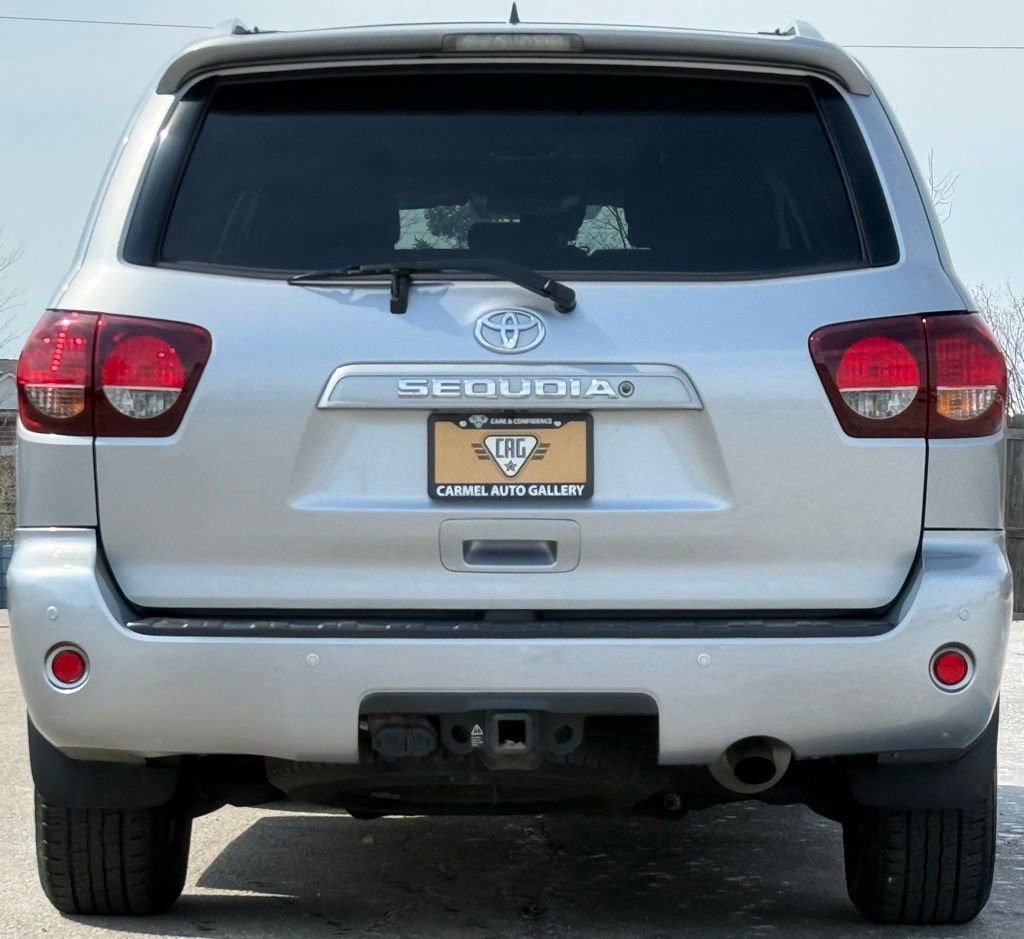 Used 2019 Toyota Sequoia SR5 AWD/4WD image 4