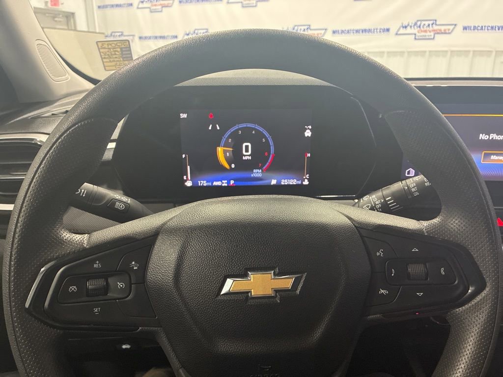 Used 2025 Chevrolet TrailBlazer LT AWD/4WD image 28