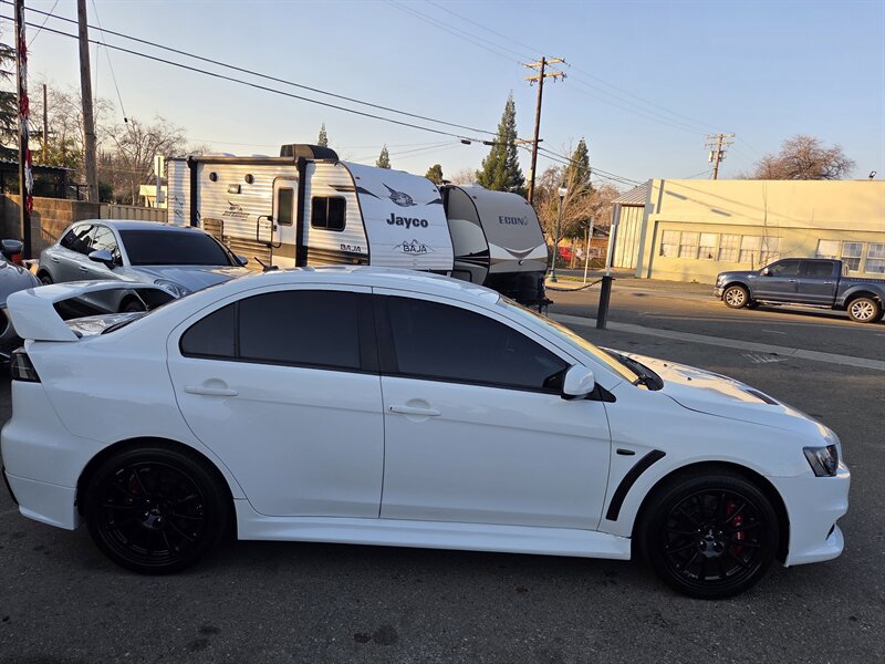 Used 2011 Mitsubishi Lancer Evolution GSR image 10
