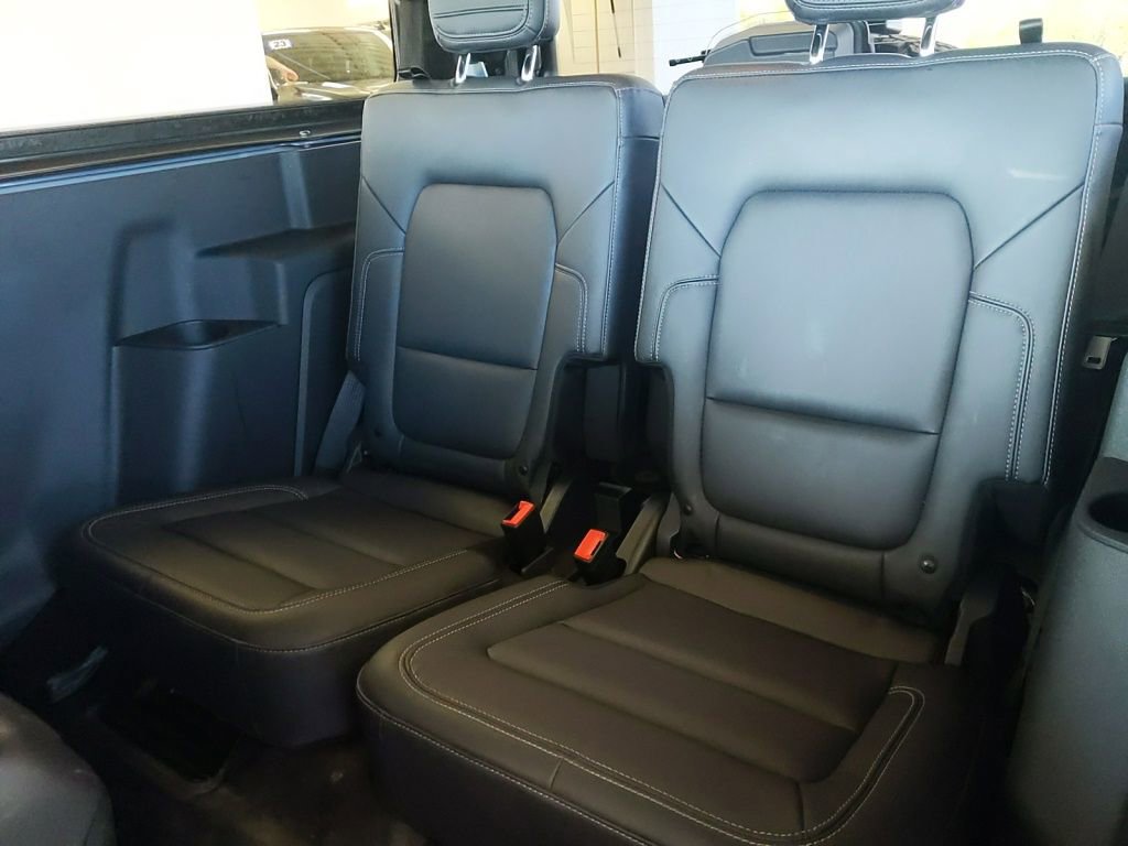 Certified 2025 Ford Bronco Badlands AWD/4WD image 13
