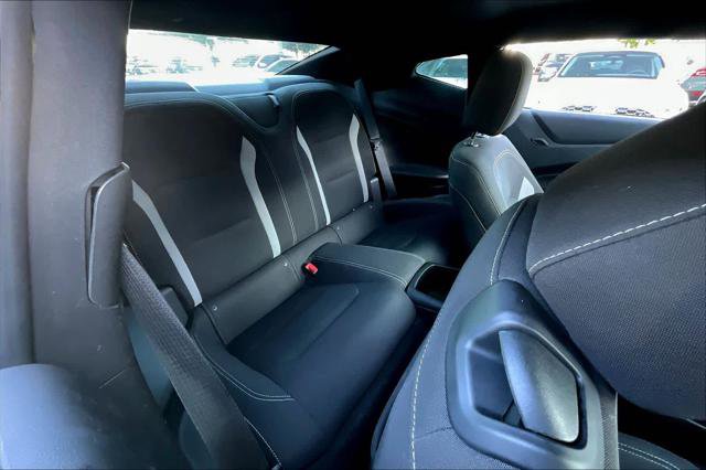 Used 2021 Chevrolet Camaro LT RWD image 18