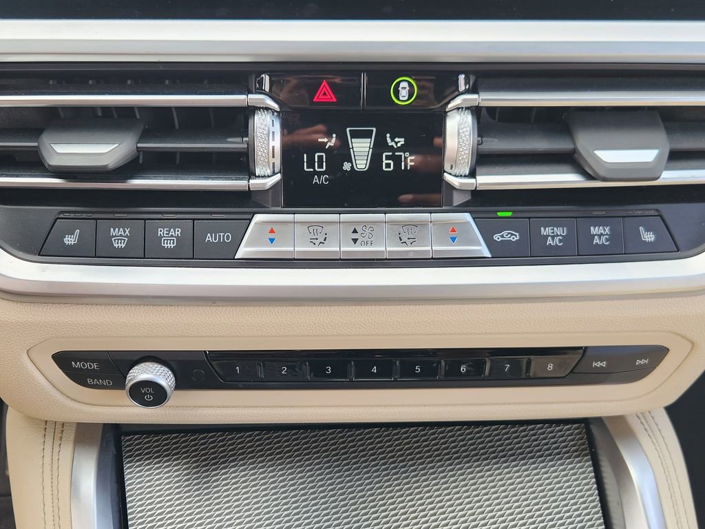 Used 2023 BMW 440i xDrive Coupe w/ Premium Package image 19