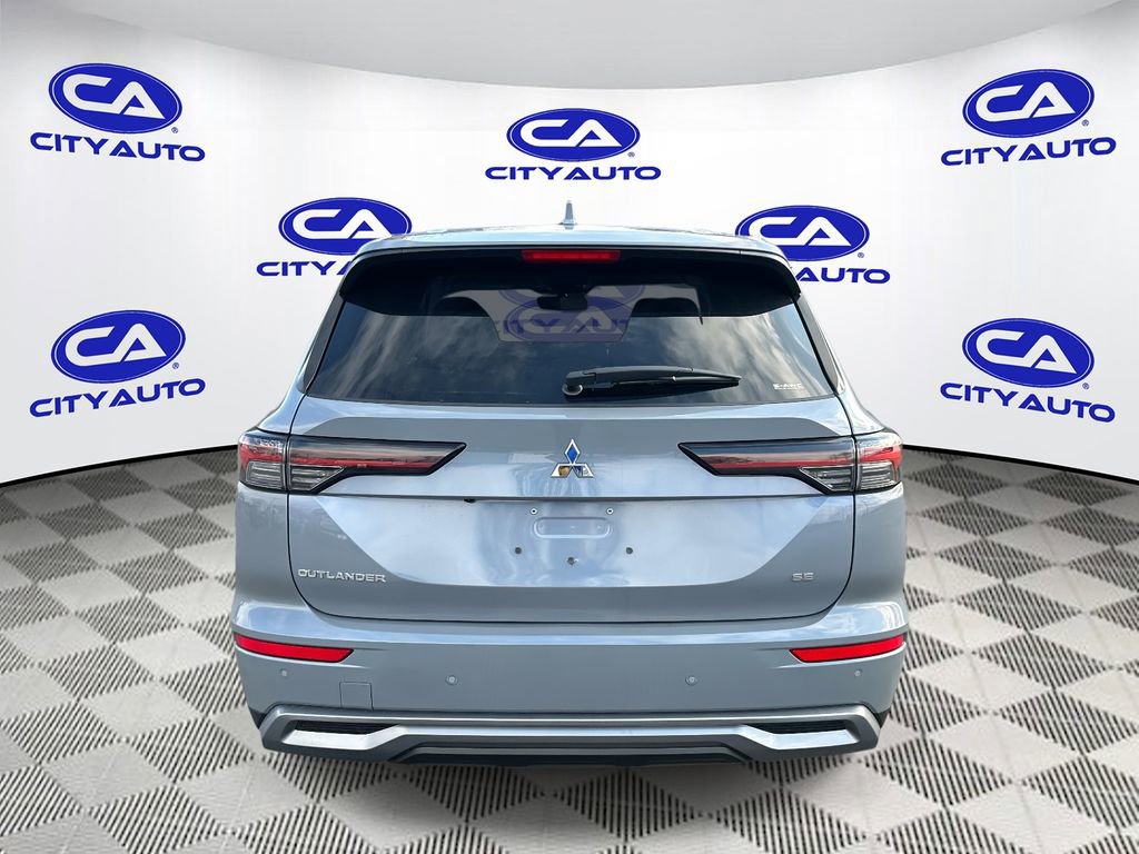 New 2026 Mitsubishi Outlander SE AWD/4WD image 4