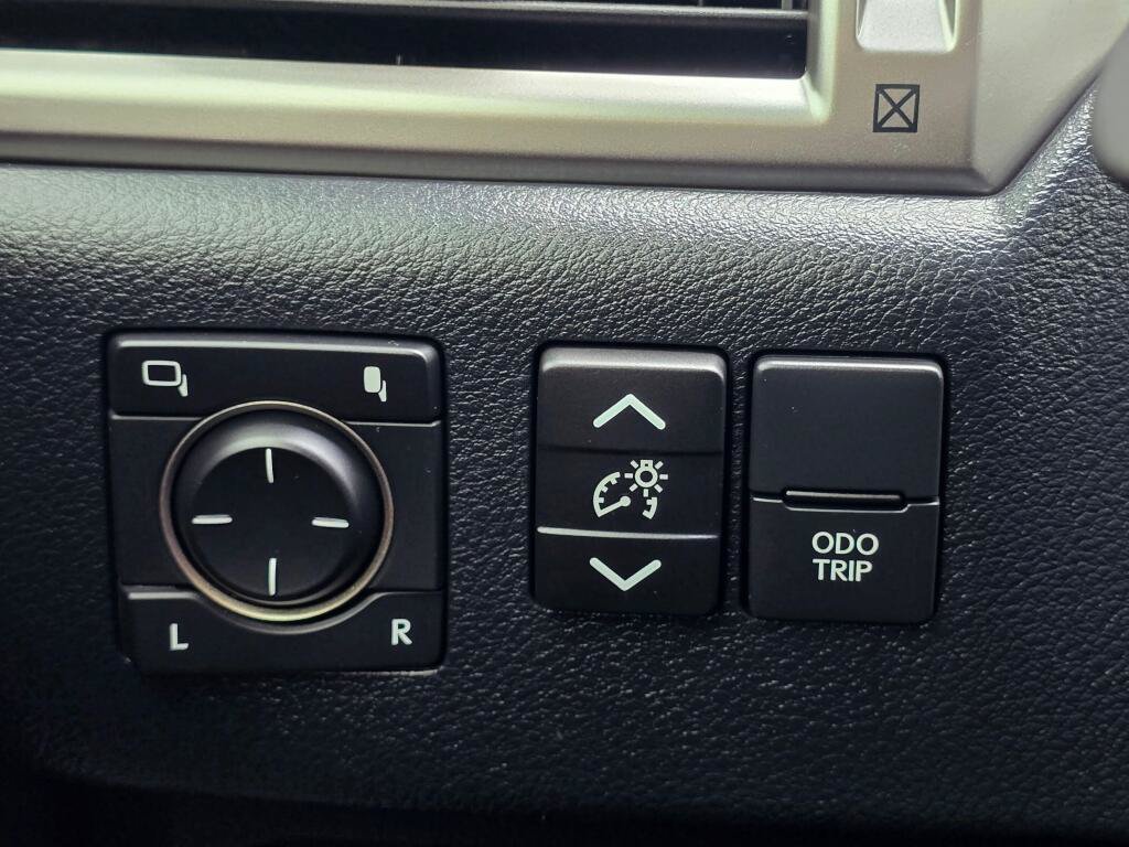 Used 2023 Lexus GX 460 Premium w/ Premium Package AWD/4WD image 40