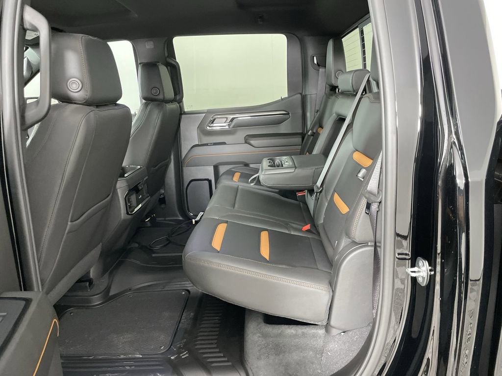 Used 2024 GMC Sierra 1500 AT4 w/ Technology Package image 25
