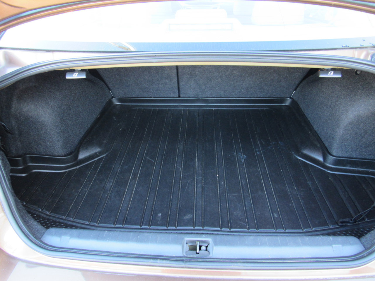 Used 2011 Subaru Legacy 2.5i Limited image 14