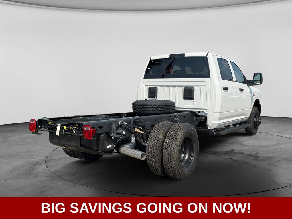 New 2026 RAM 3500 Tradesman w/ Cold Weather Group AWD/4WD image 8