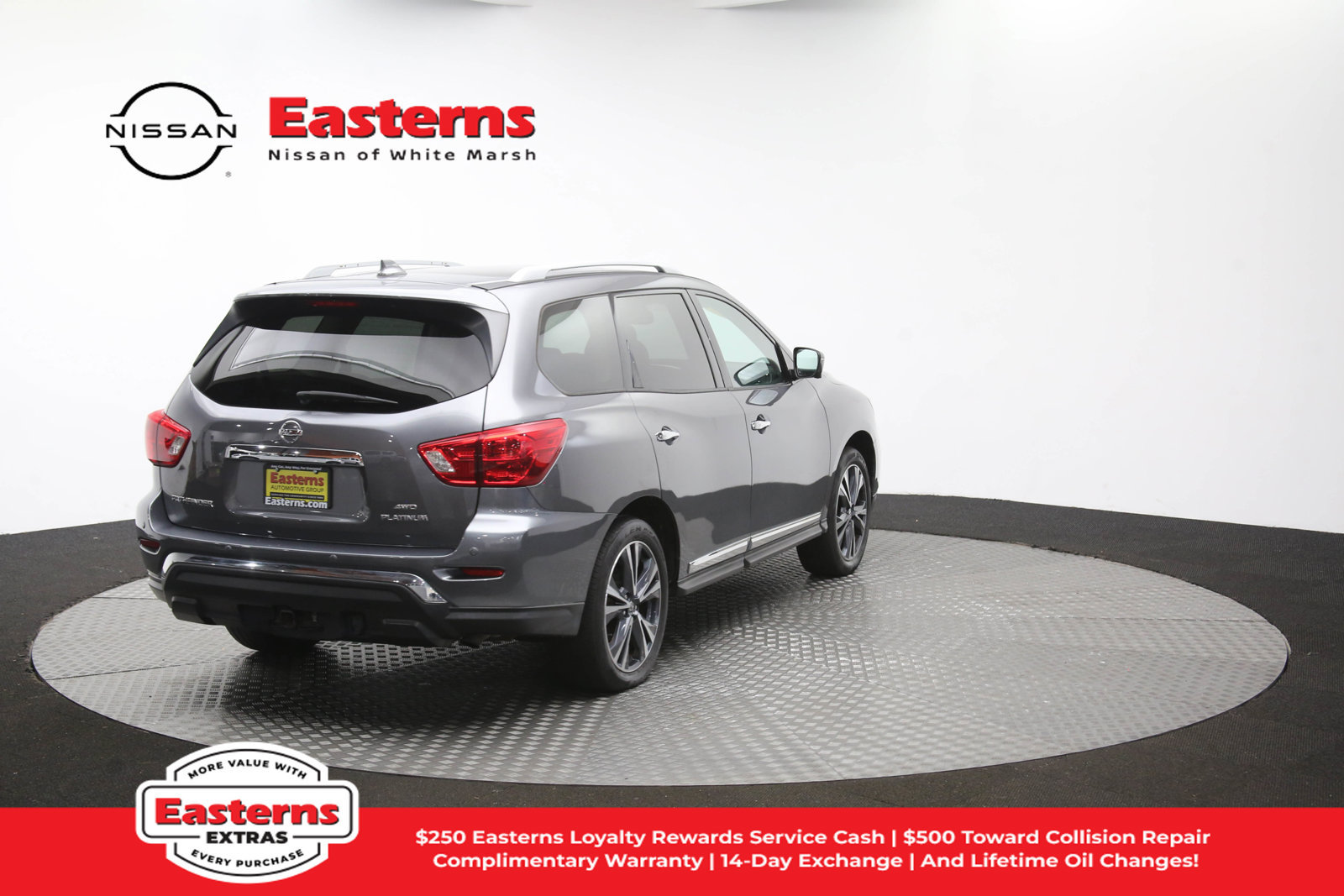 Used 2020 Nissan Pathfinder Platinum AWD/4WD image 43