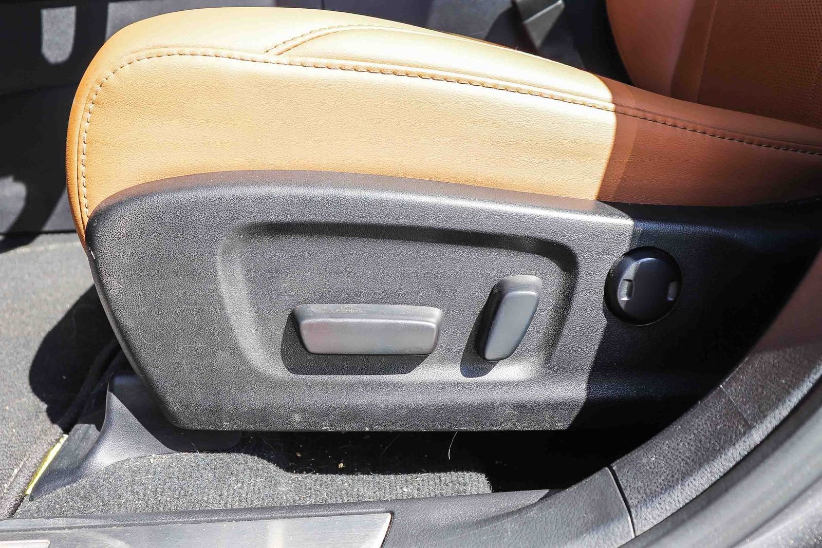 Used 2022 Lexus RX 350 FWD w/ Premium Package image 16
