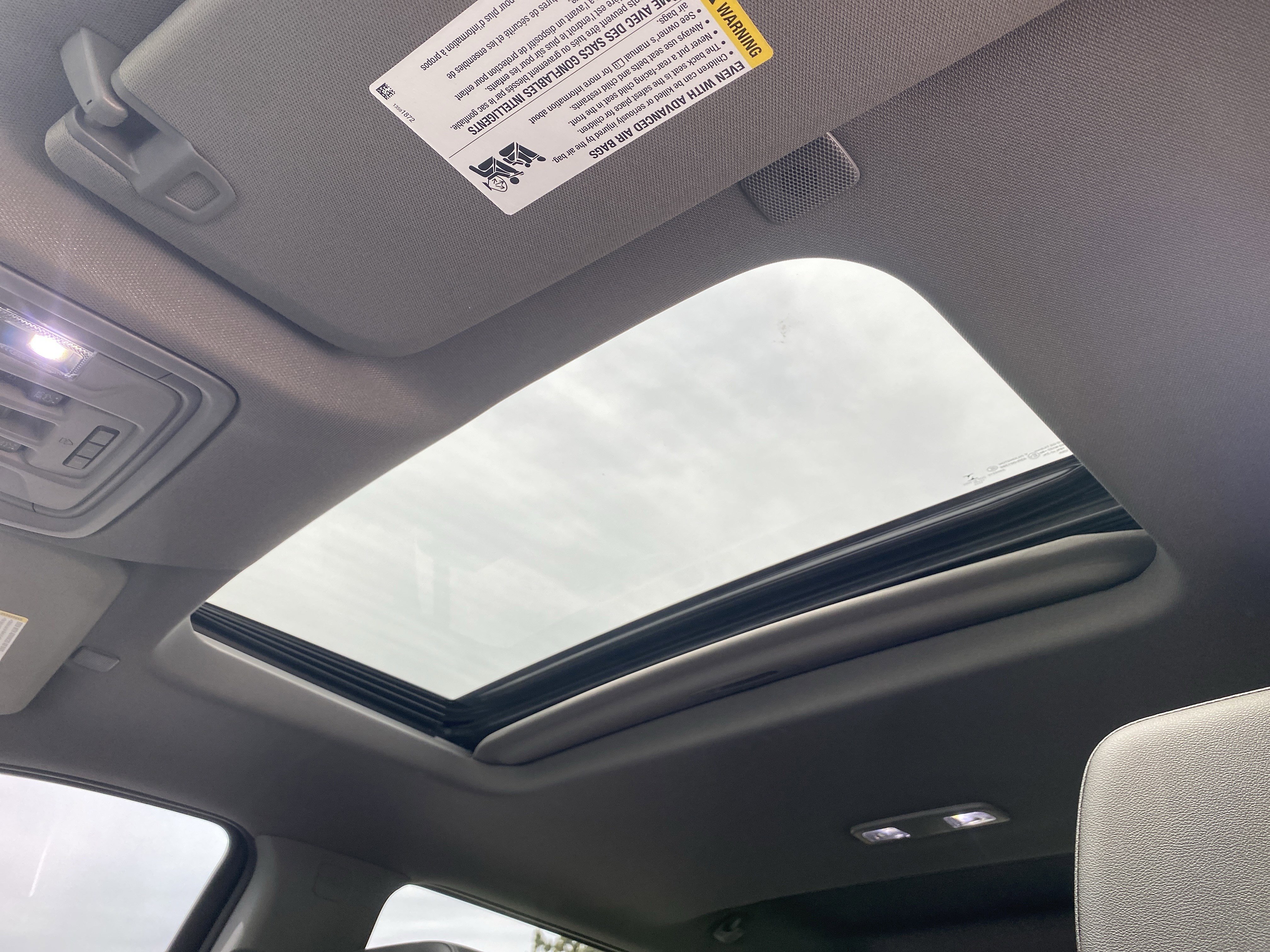 Used 2022 GMC Sierra 1500 Elevation w/ Elevation Premium Package image 19