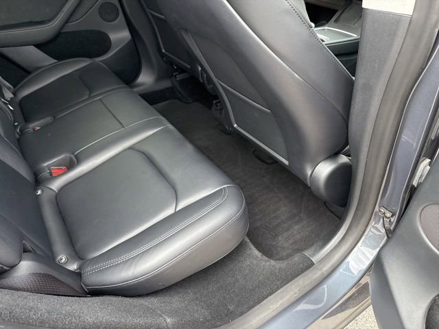 Used 2023 Tesla Model Y Performance image 14