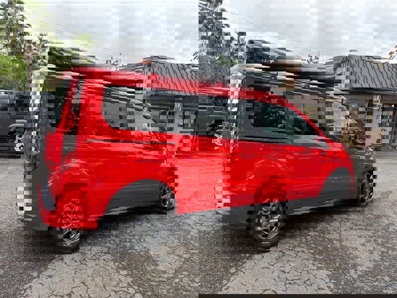 Used 2022 Ford Transit Connect Titanium w/ Trailer Tow Package image 8