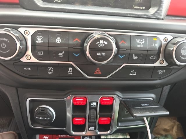Used 2021 Jeep Wrangler Unlimited Rubicon AWD/4WD image 17
