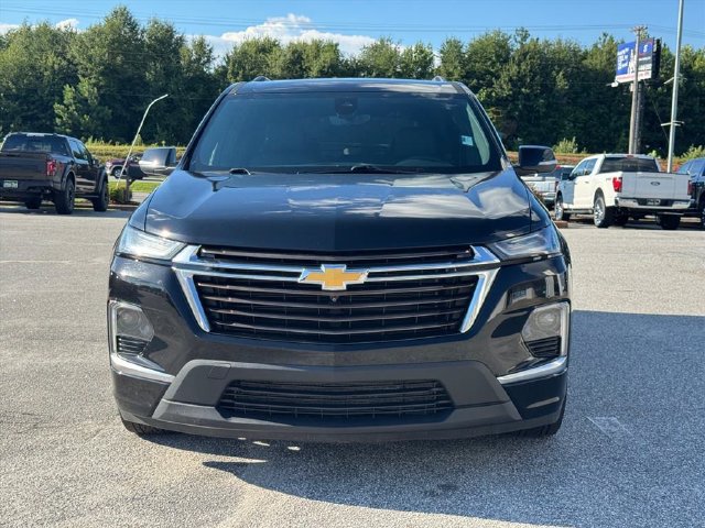 Used 2023 Chevrolet Traverse High Country w/ LPO, Floor Liner Package AWD/4WD image 9