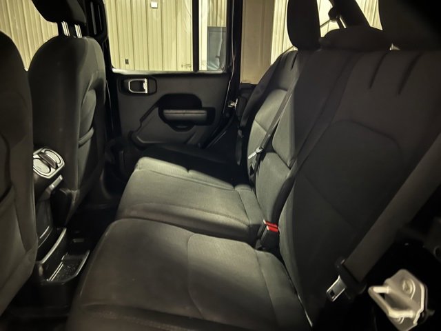 Used 2023 Jeep Wrangler Unlimited w/ Cold Weather Group image 15