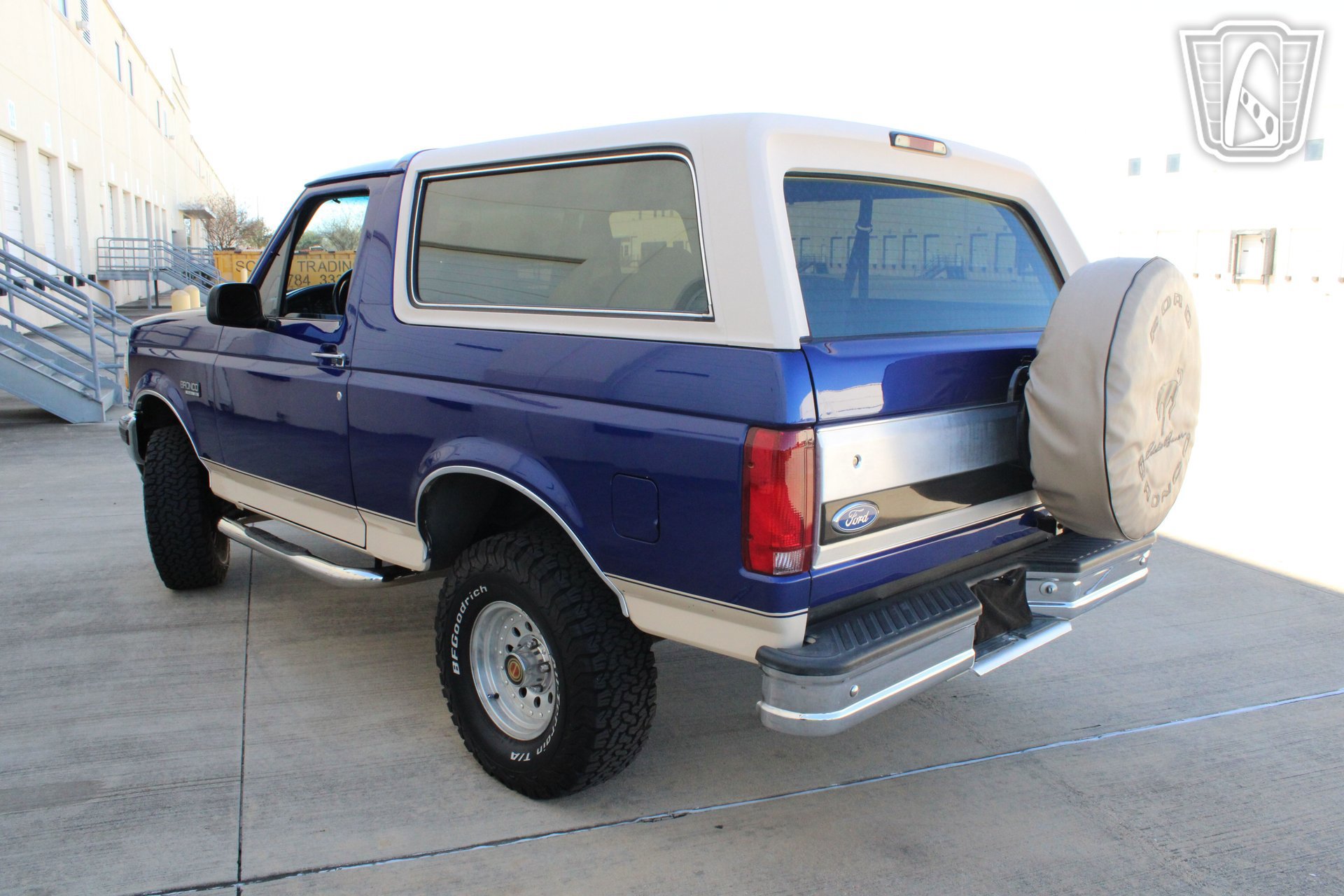 Used 1993 Ford Bronco Eddie Bauer image 6