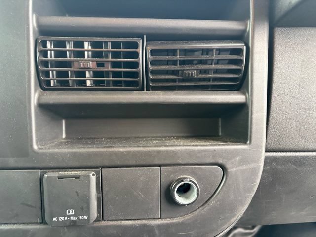 Used 2024 Chevrolet Express 2500 w/ Driver Convenience Package RWD image 27