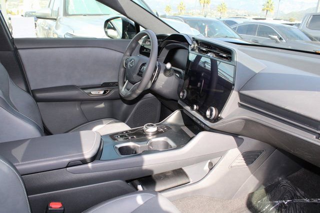 Certified 2024 Lexus RZ 300e Premium image 5