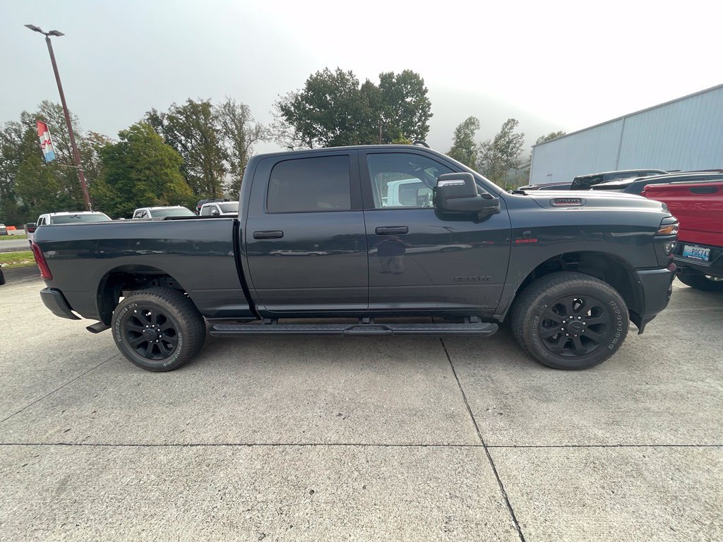 Used 2025 RAM 2500 Big Horn AWD/4WD image 6