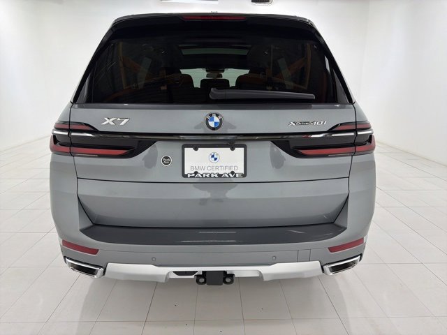 Used 2024 BMW X7 xDrive40i image 4