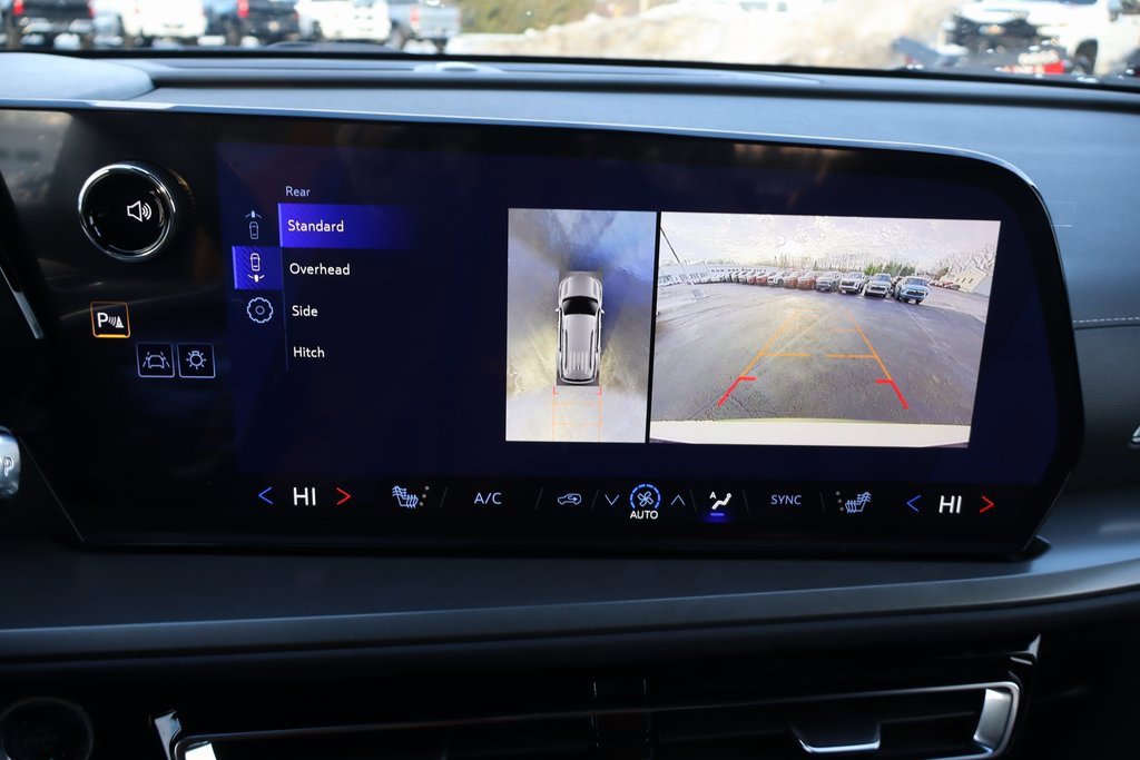 New 2026 Chevrolet Traverse LT image 10