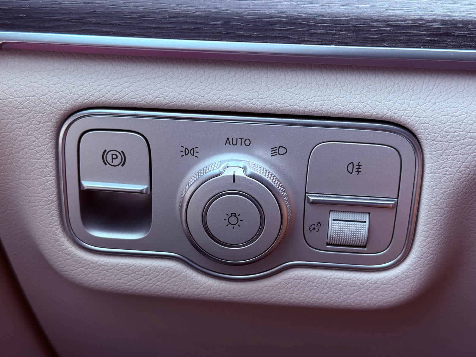 New 2025 Mercedes-Benz GLS 450 4MATIC image 28