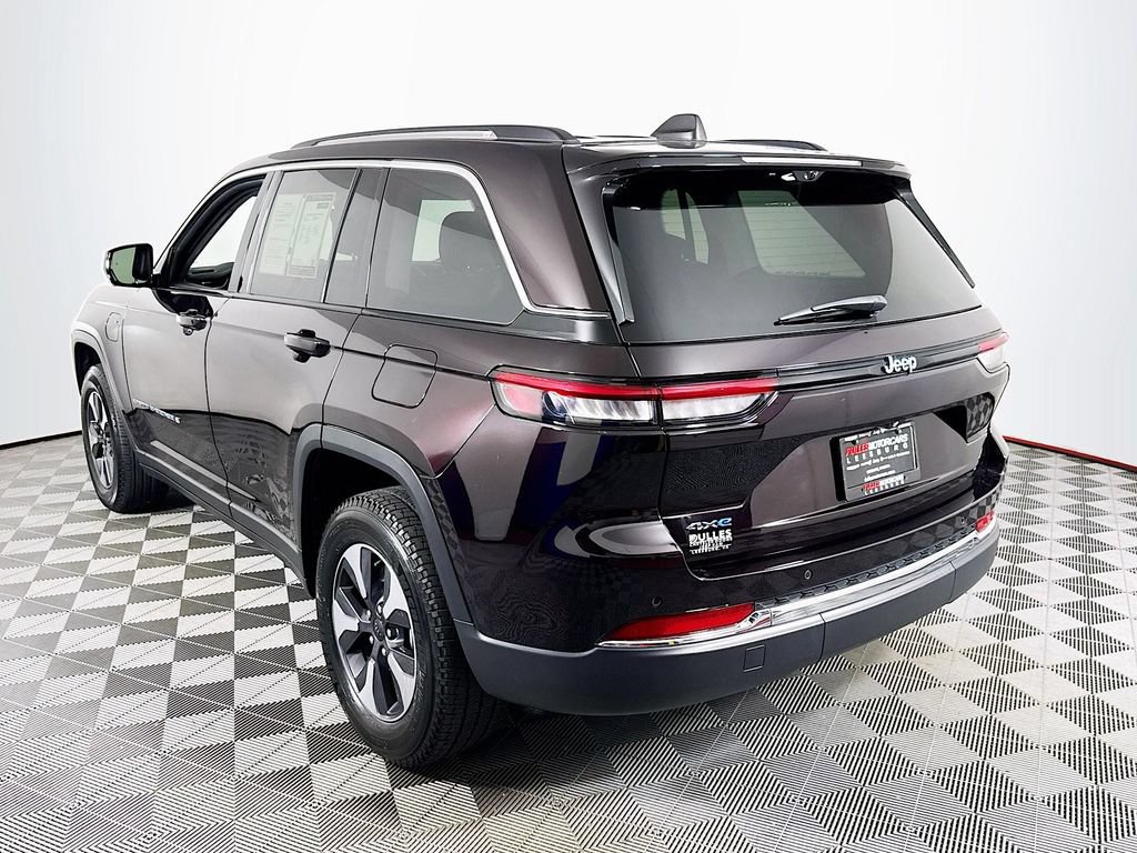 Used 2022 Jeep Grand Cherokee Limited 4xe w/ Luxury Tech Group II AWD/4WD image 5