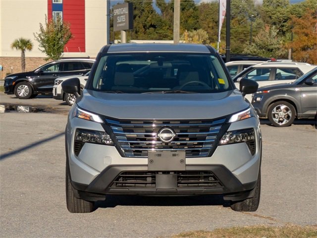 Used 2024 Nissan Rogue S image 7