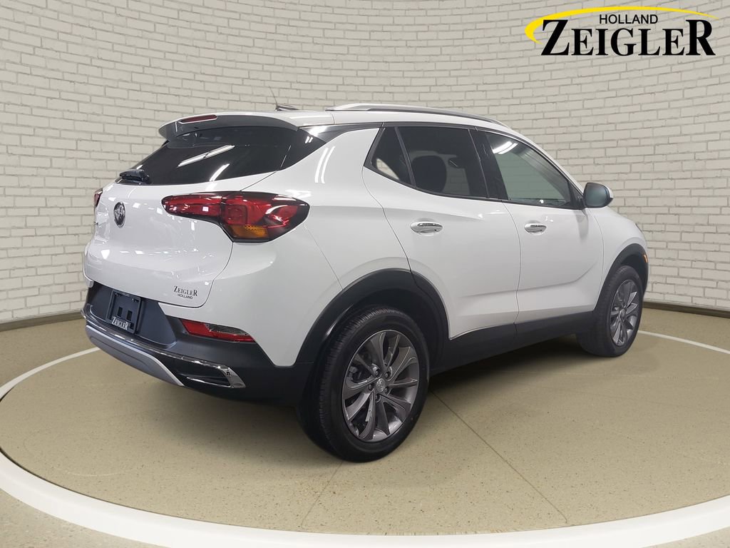 Used 2022 Buick Encore GX Essence w/ Experience Buick Package AWD/4WD image 5