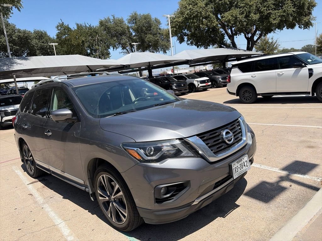 Certified 2020 Nissan Pathfinder Platinum w/ Cargo Package FWD image 6