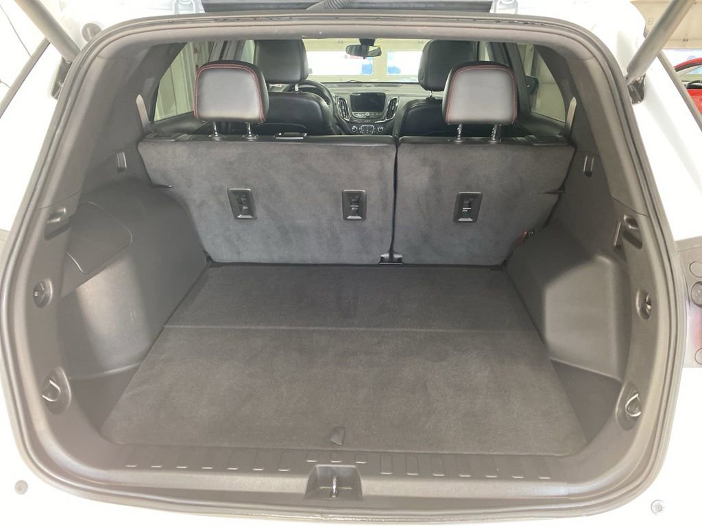 Used 2023 Chevrolet Equinox RS w/ RS Leather Package image 14