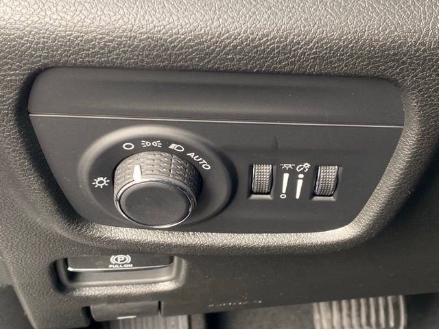 New 2025 Jeep Grand Cherokee L Altitude image 26