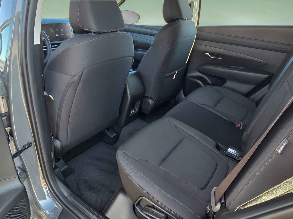 New 2026 Hyundai Tucson SE image 14