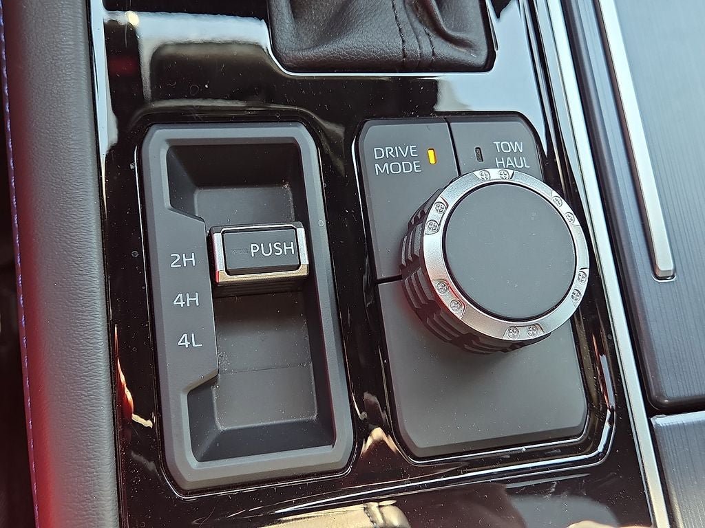 Used 2025 Toyota Tundra Platinum AWD/4WD image 27