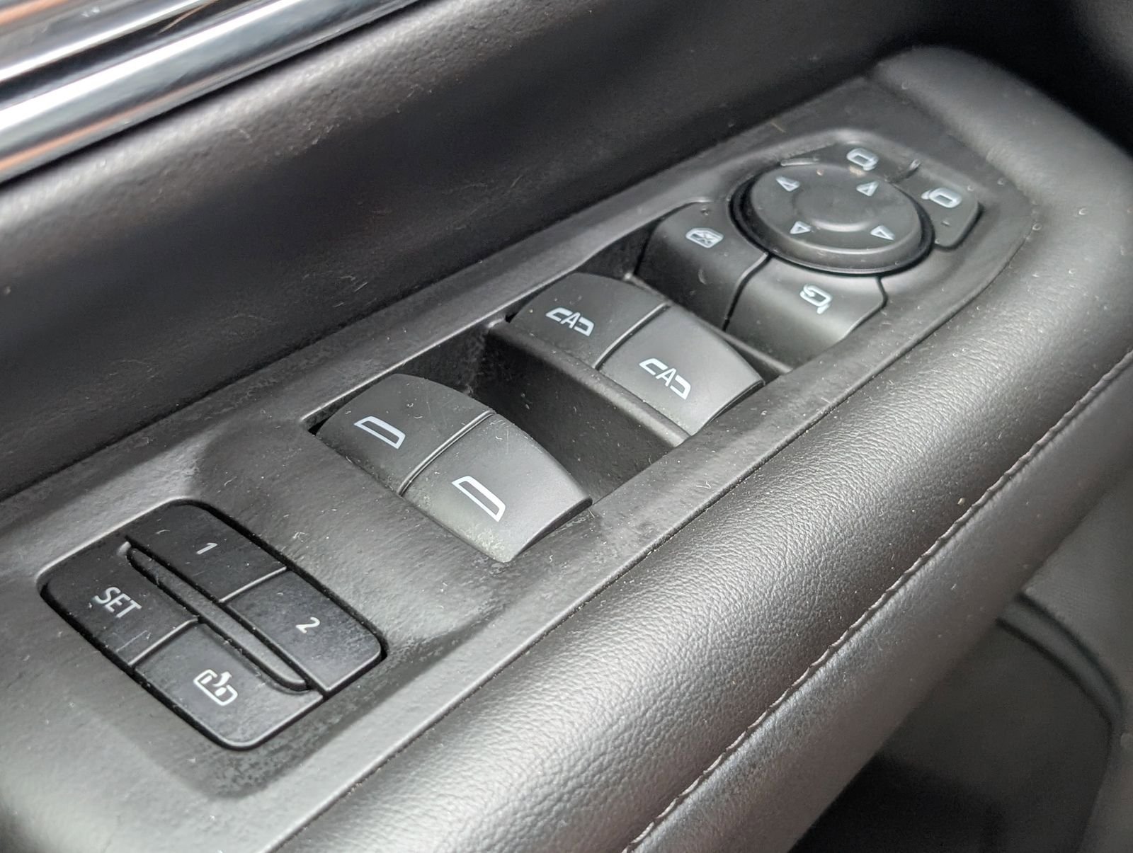 Used 2023 Chevrolet Tahoe Z71 w/ Z71 Off-Road Package AWD/4WD image 24