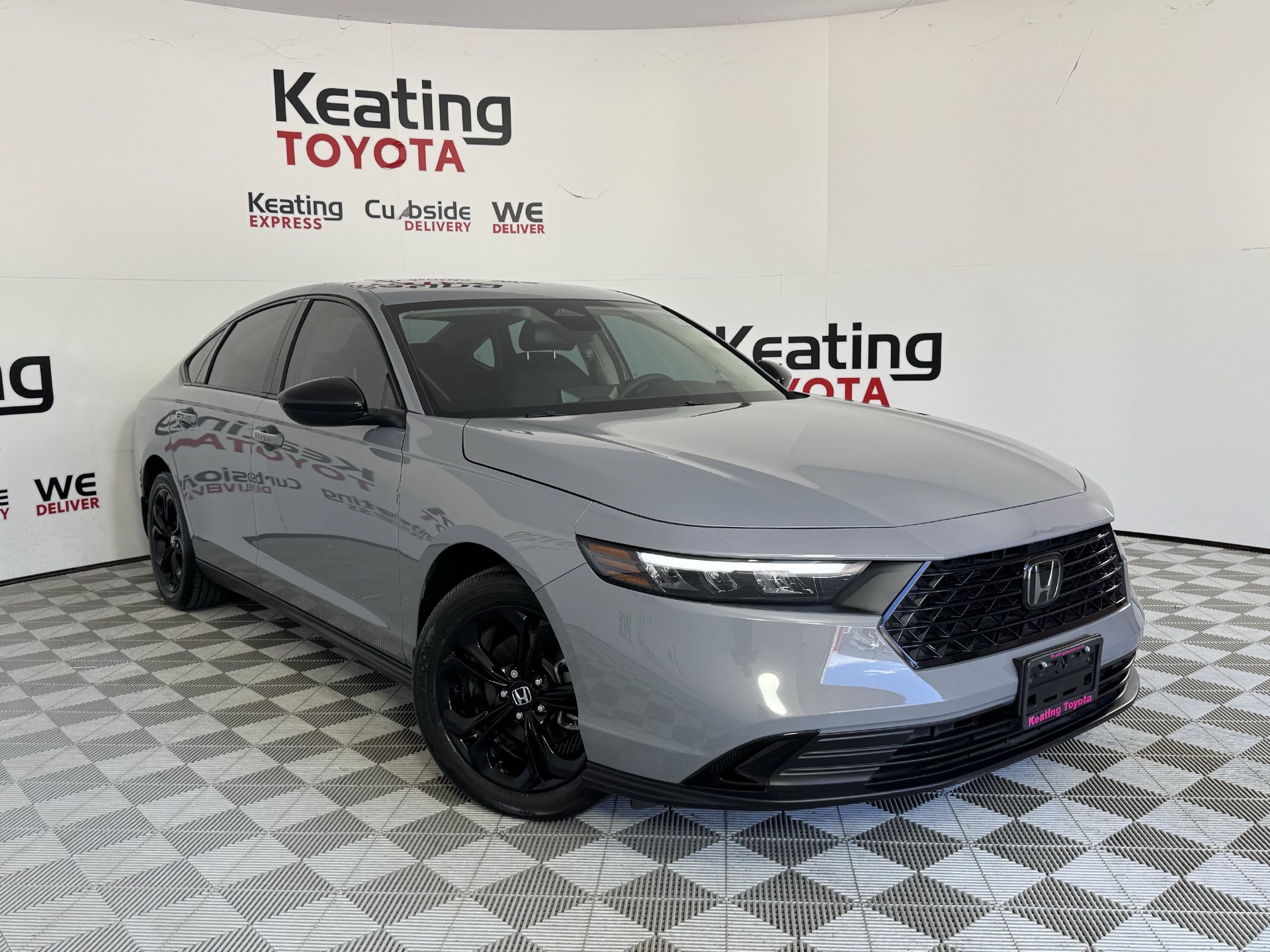 Used 2025 Honda Accord SE image 2