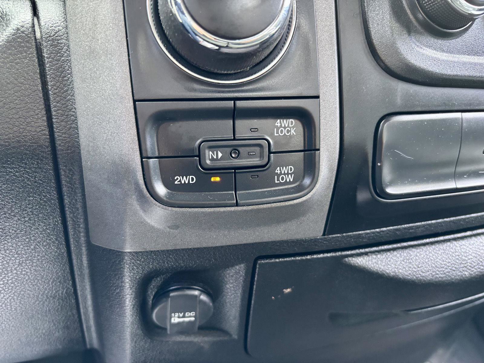Used 2019 RAM 1500 Express w/ Express Value Package AWD/4WD image 5