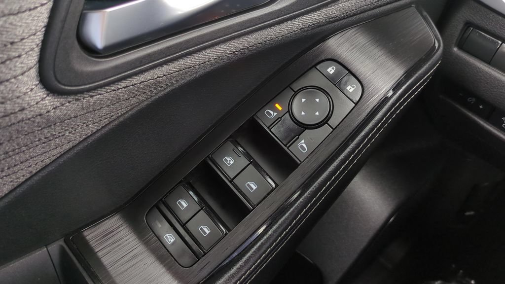 Certified 2023 Nissan Rogue SV AWD/4WD image 18