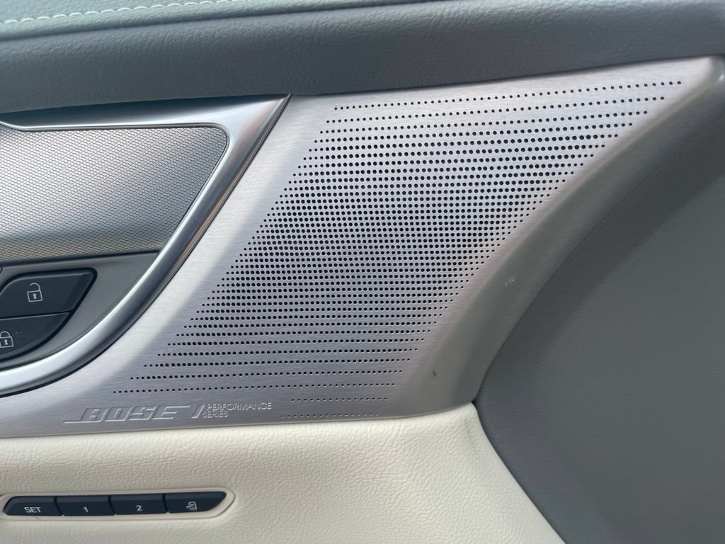 Used 2022 Cadillac XT5 Premium Luxury w/ Technology Package AWD/4WD image 23