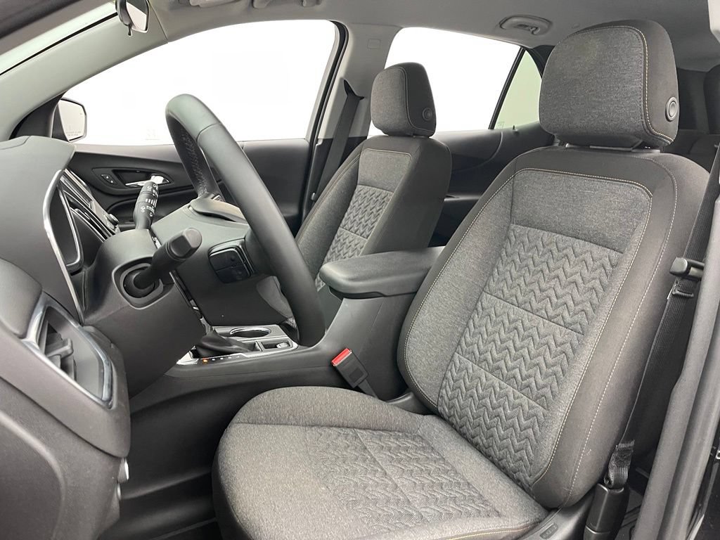 Used 2024 Chevrolet Equinox LT w/ LPO, Floor Liner Package FWD image 18