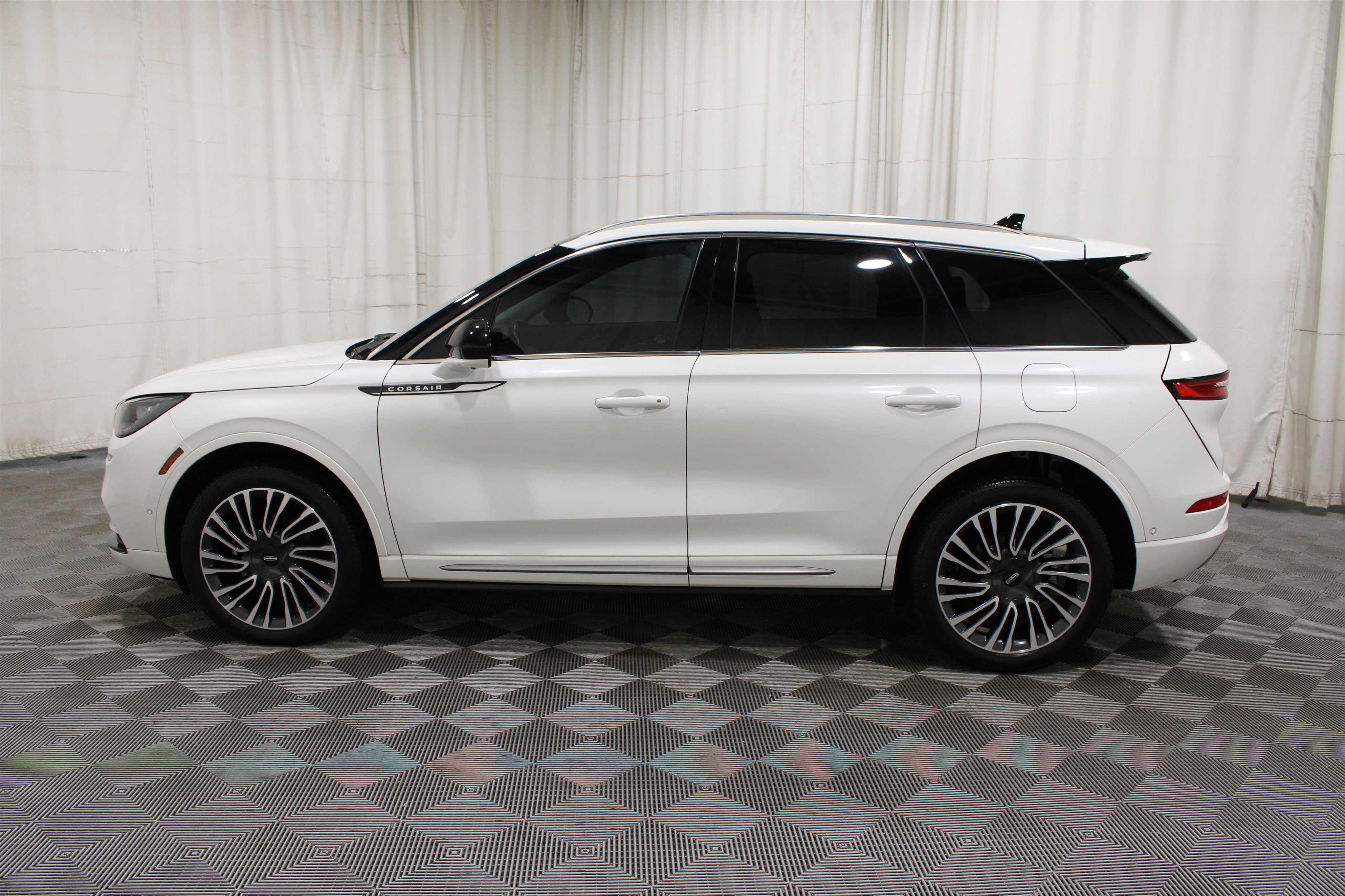 Certified 2022 Lincoln Corsair AWD w/ Premium Package image 33