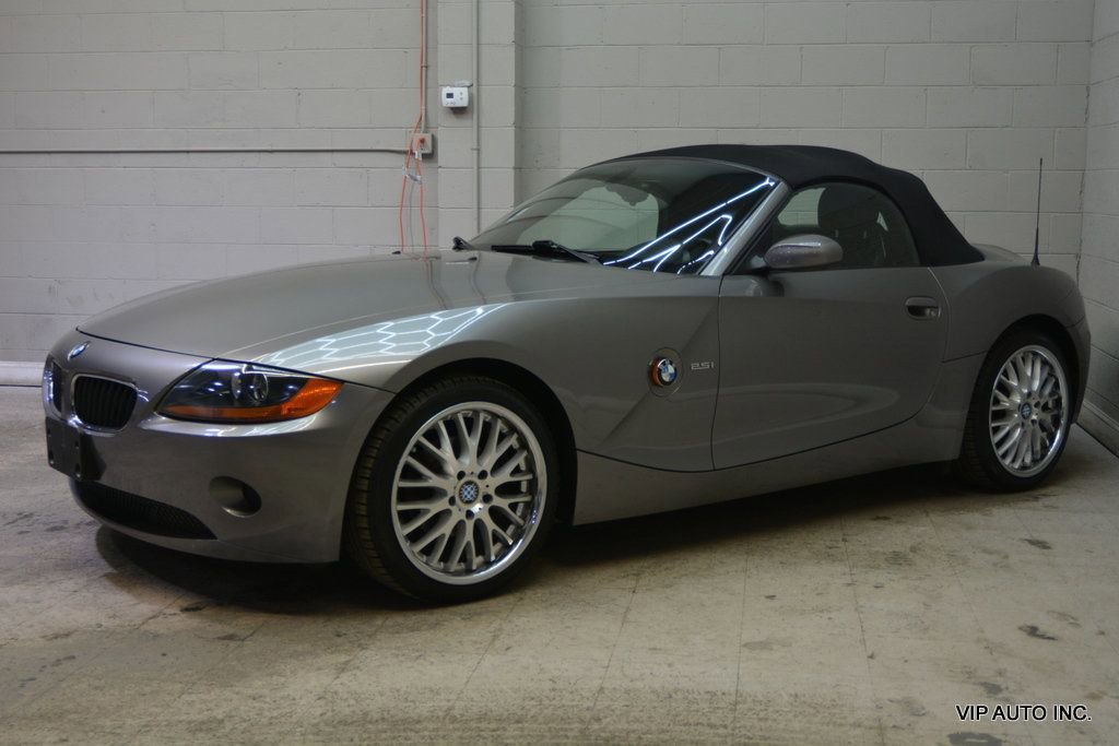 Used 2004 BMW Z4 2.5i image 18