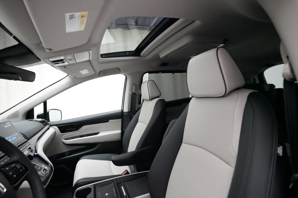 Certified 2026 Honda Odyssey Elite image 33