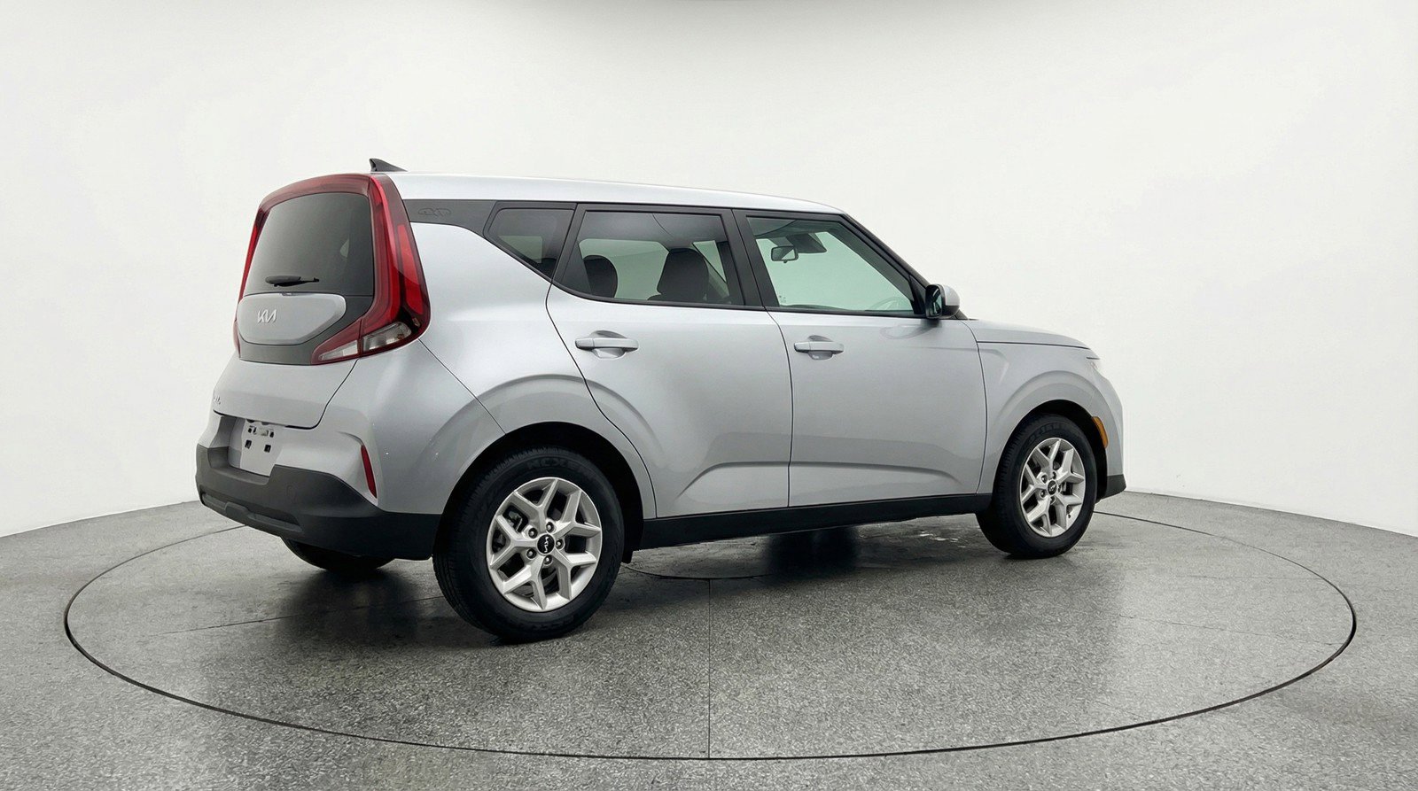 Used 2025 Kia Soul LX w/ LX Technology Package image 9