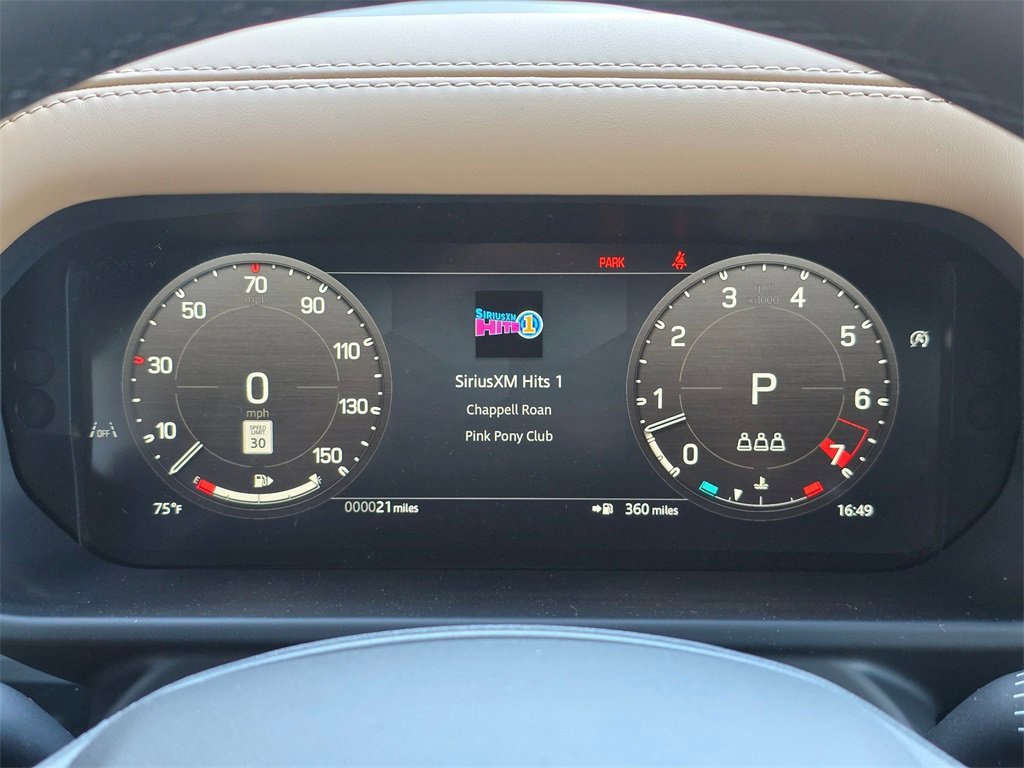 New 2025 Land Rover Defender 90 X-Dynamic SE image 12