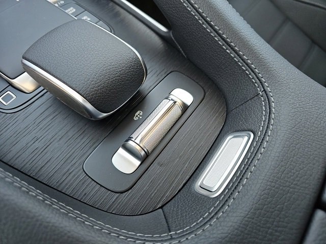 New 2026 Mercedes-Benz GLS 450 4MATIC image 32